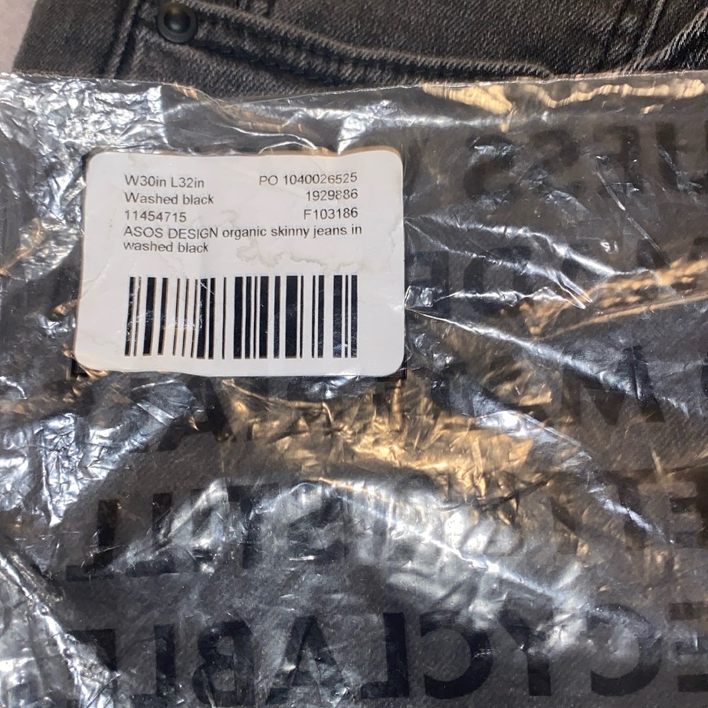 Men’s size 32x30 ASOS black skinny jeans brand new  $35